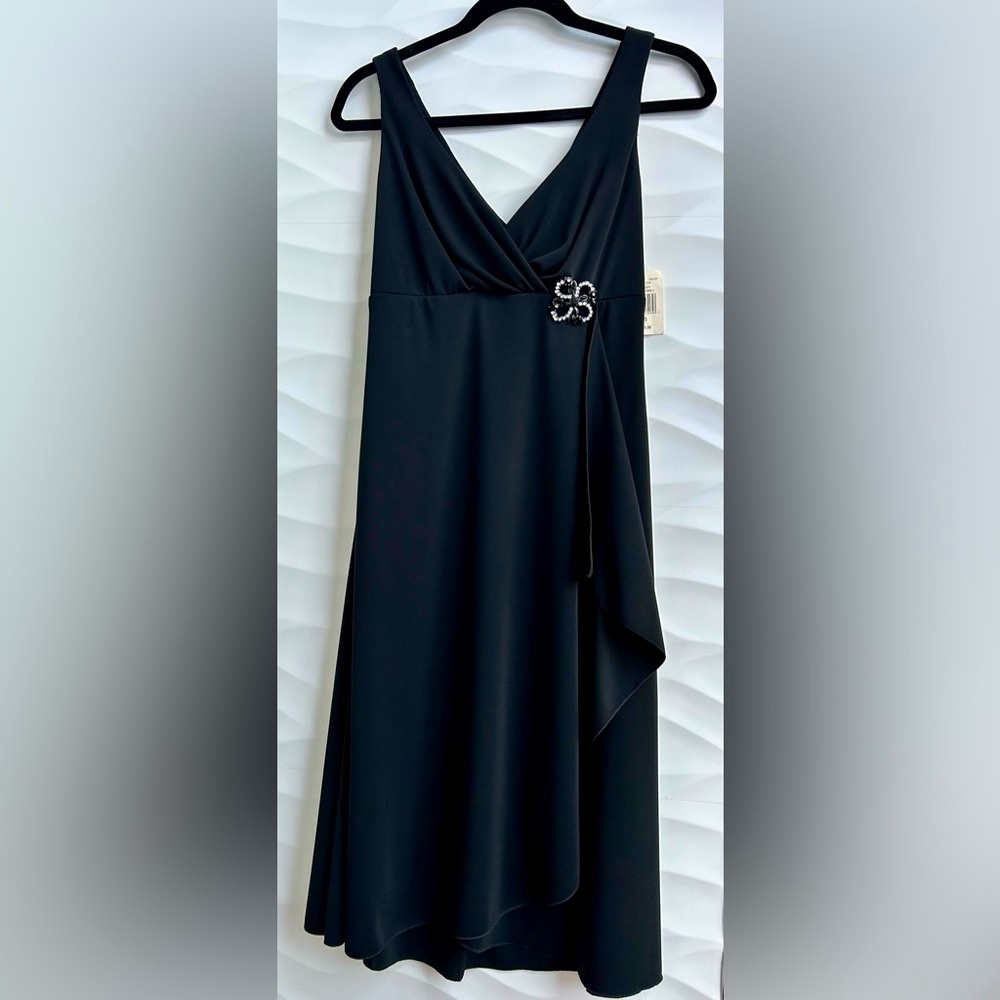 Cocktail Dress Black Bisou Bisou Size 8 NWT